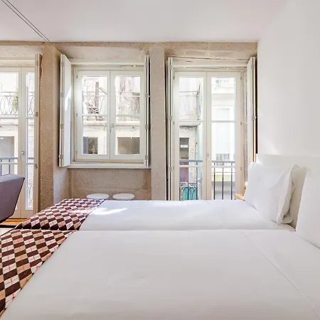 Youropo - The Tower Apartment *